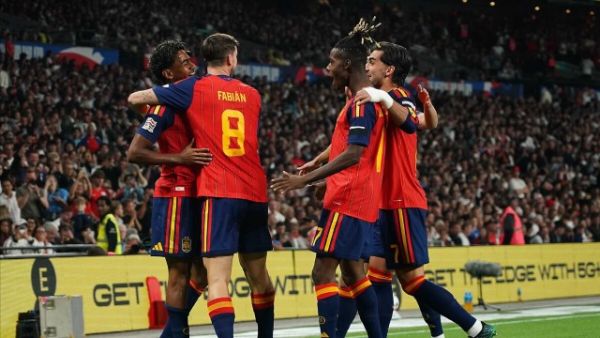 5 gollü düelloda kazanan İspanya