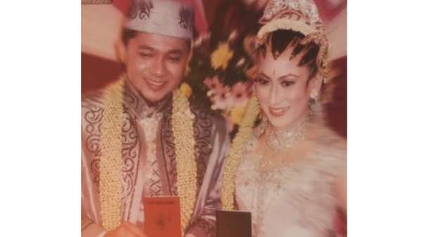Menjalin rumah tangga selama 12 tahun