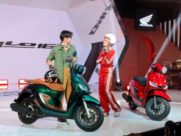 Honda Stylo 160 dijual mulai Rp 27,5 jutaan.