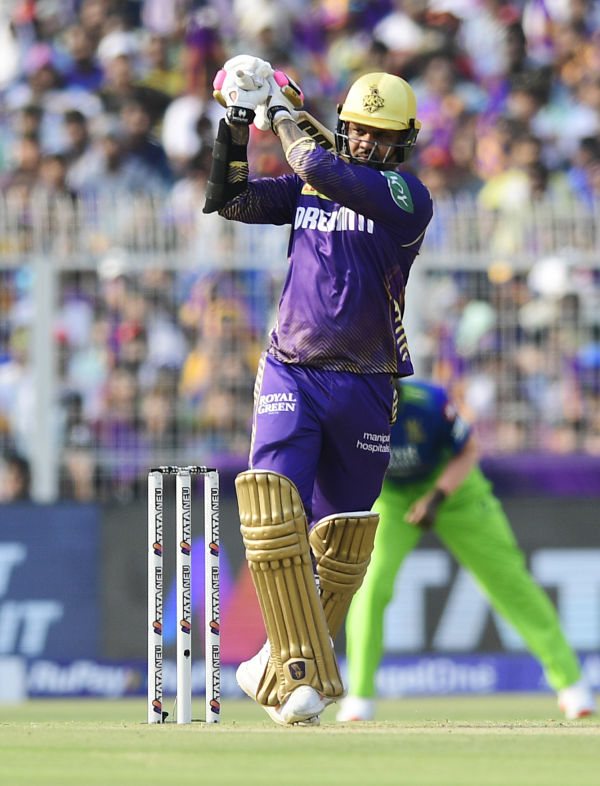 Sunil Narine could score only 10 runs in 15 balls.
