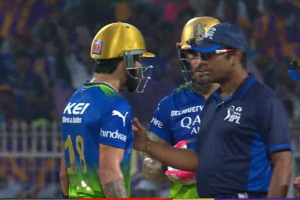 After getting out, Kohli was seen arguing with the umpire.