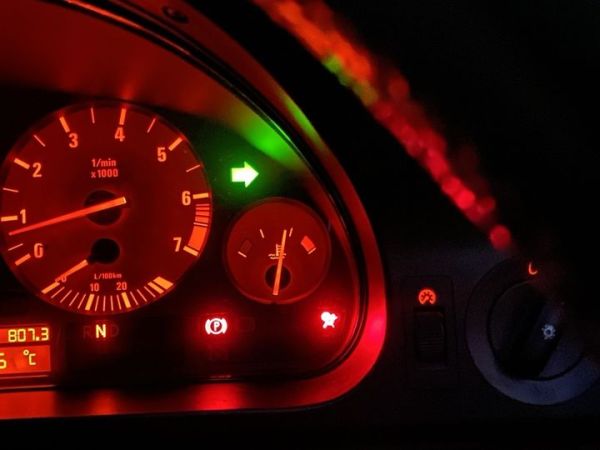 Ilustrasi. Mesin mobil overheat setiap AC mobil dinyalakan