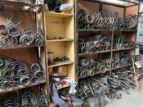 Stok per dan sokbreker custom di Jaya Spring