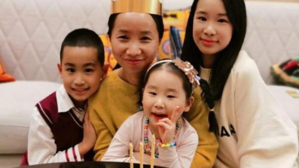 Sosok pengasuh anak artis 13 tahun mengabdi kini hidup makmur