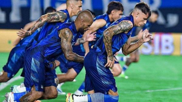 Pemain Persib Bandung saat melakukan latihan jelang laga di Championship Series Liga 1