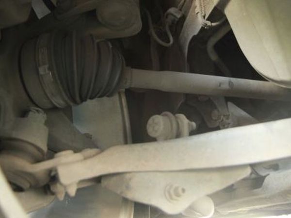 Inilah tandanya jika tie rod mobil bekas perlu diganti (foto ilustrasi)