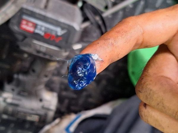 Grease (gemuk) buat CVT motor matic harus yang tahan panas (hi-temp)