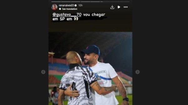 InstaStory ambigu bek Barito Putera, Renan Alves dengan bomber Persija Jakarta, Gustavo Almeida. (Instagram @renanalves03)