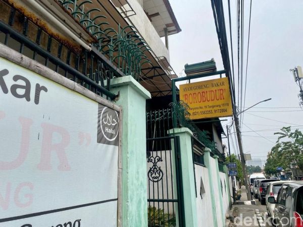 Gurihnya Juara! Ayam Kampung Goreng dan Bakar Legendaris ala 'Borobudur'