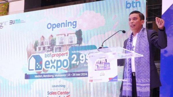 Direktur Utama BTN, Nixon LP Napitupulu memberikan sambutan pada Peresmian Sales Center KPR BTN sekaligus Pembukaan BTN Property Expo di Atrium 23 Paskal Shopping Center, Kota Bandung, Jawa Barat, Selasa (21/5/2024).