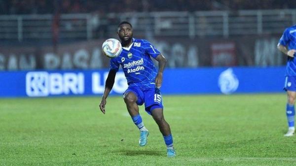 Nasib Levy Madinda ada di tangan Bojan Hodak