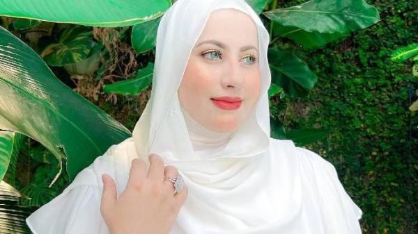 Tasyi Athasyia terlahir kaya, saat SD sudah diberi bekal ratusan ribu