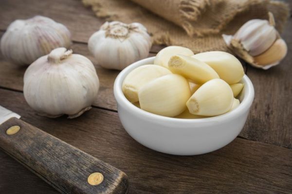 7 Manfaat Makan Bawang Putih, Bikin Kulit Mulus dan Cegah Diabetes