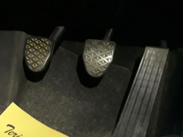 Ini penyebab pedal kopling pada mobil diesel atau bensin transmisi manual keras (foto ilustrasi)