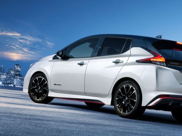 Tampilan belakang Nissan Leaf Nismo memiliki diffuser agresif.