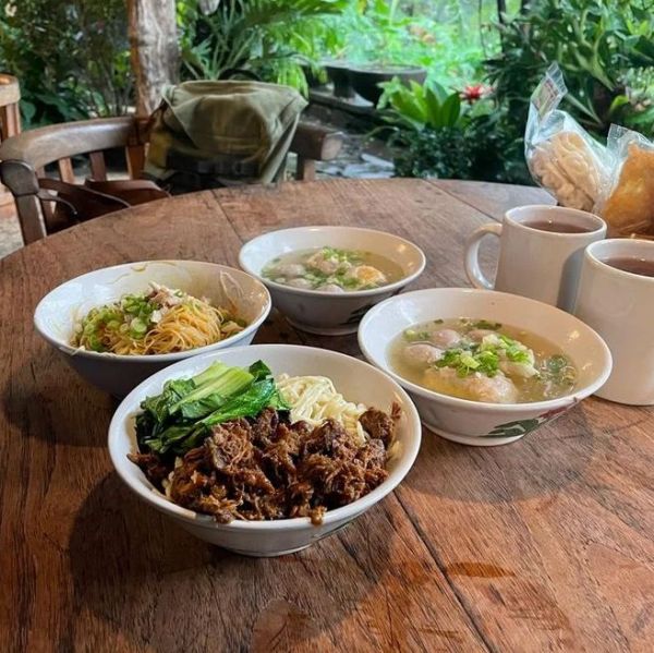 5 Restoran  Rumah Joglo yang Wajib Disambangi di Bandung