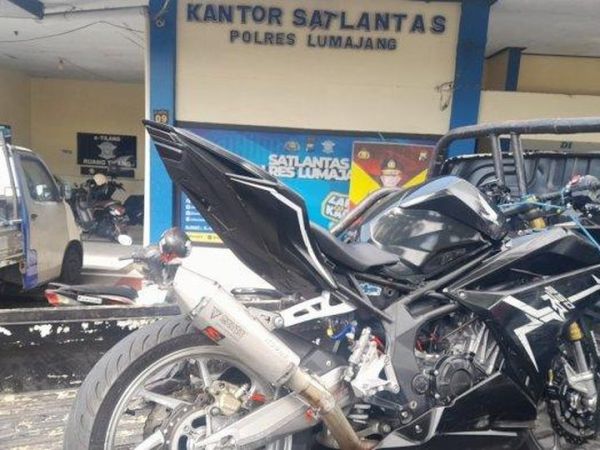 Kecelakaan bocah SMP tidak pakai helm di lumajang tewas usai geber Honda CBR250RR