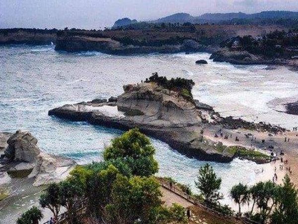 Pantai Klayar, Pacitan, Jawa Timur