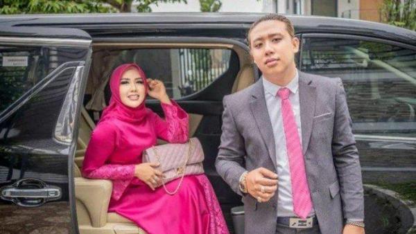 Inilah sumber uang Pablo Benua dan Rey Utami, kini masuk daftar artis terkaya Indonesia