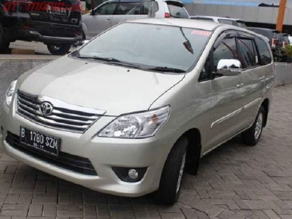 Toyota Kijang Innova G Diesel 2012