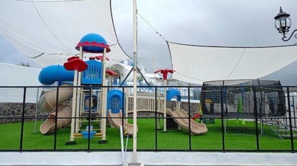 Tempat bermain anak di Jungwok Blue Ocean