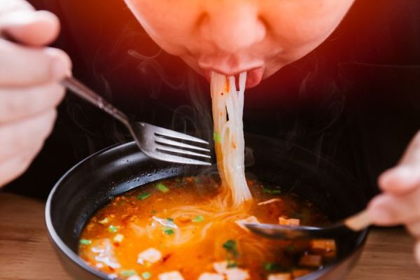 Doyan Pedas? Ini 6 Tipe Kepribadian Pencinta Makanan Pedas