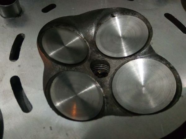 Bukan jumlah klep yang tentukan mesin berjenis SOHC atau DOHC