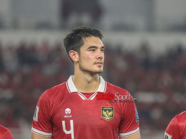 Bek timnas Indonesia, Elkan Baggott, saat hadir di Stadion Utama Gelora Bung Karno, Senayan, Jakarta, Kamis (12/10/2023).
