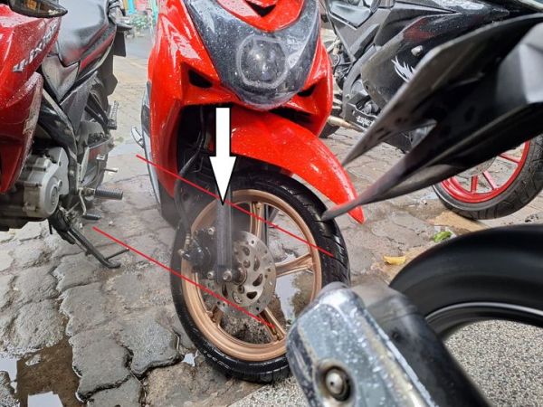 Ini penyebab asap knalpot motor berwarna hitam 