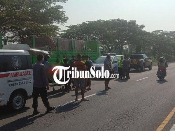 Kecelakaan maut Honda Vario dan truk di Karanganyar tewaskan Mahasiswa asal Bekasi