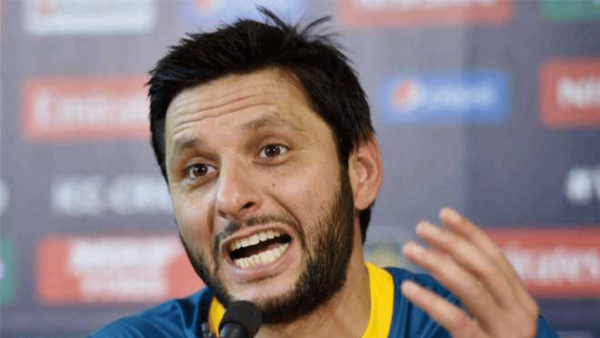 After Haris Rauf, now Shahid Afridi's selfie went viral, after uproar he had to give clarification