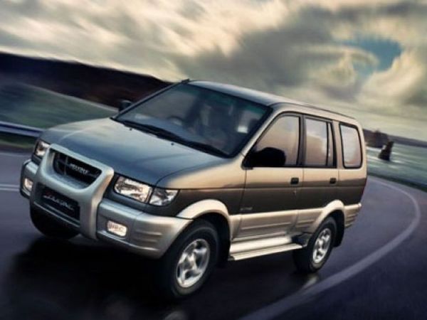 Isuzu Panther Kapsul