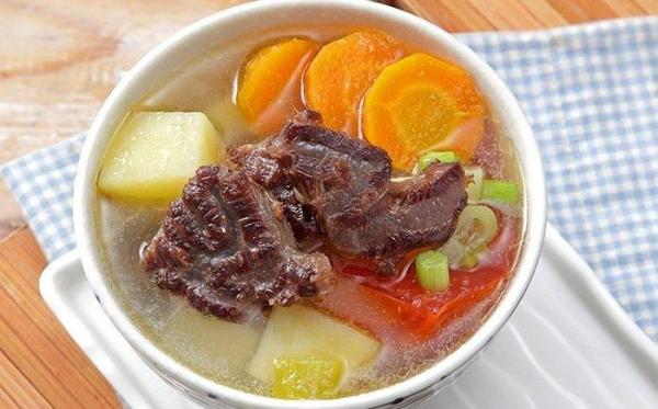 Sop daging goreng.