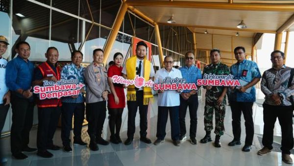 Seremoni Rute Baru Wings Air Sumbawa-Bali