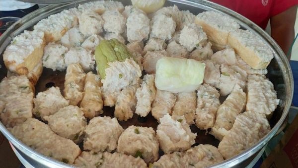 5 Siomay Viral Terbaru, Ada Siomay Sultan hingga Siomay Babi! 5 Siomay Viral Terbaru, Ada Siomay Sultan hingga Siomay Babi!