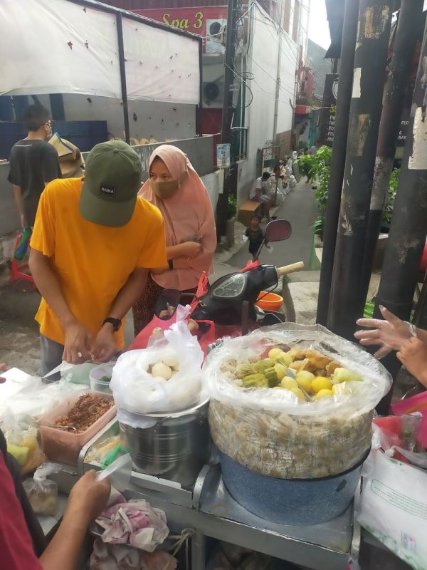 5 Siomay Viral Terbaru, Ada Siomay Sultan hingga Siomay Babi! 5 Siomay Viral Terbaru, Ada Siomay Sultan hingga Siomay Babi!