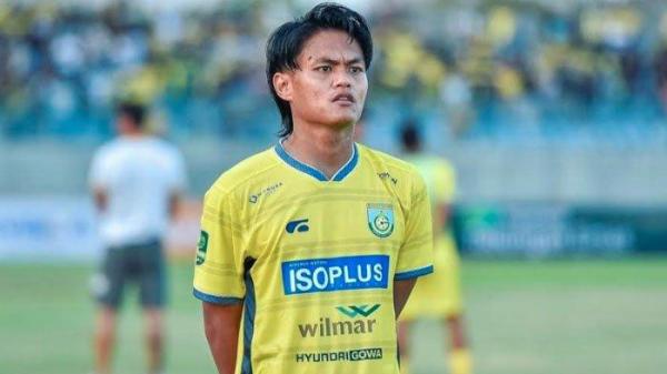 Dimas Sukarno Putra saat membela Gresik United di Liga 2 2023/2024. Dimas Sukarno Putra dikabarkan akan segera bergabung dengan tim Liga 1 2024/2025.