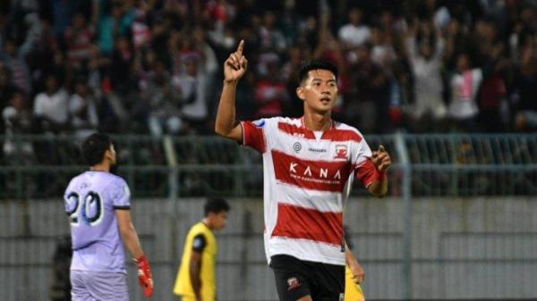 Selebrasi pemain Madura United, Malik Risaldi usai menjebol gawang Persikabo
