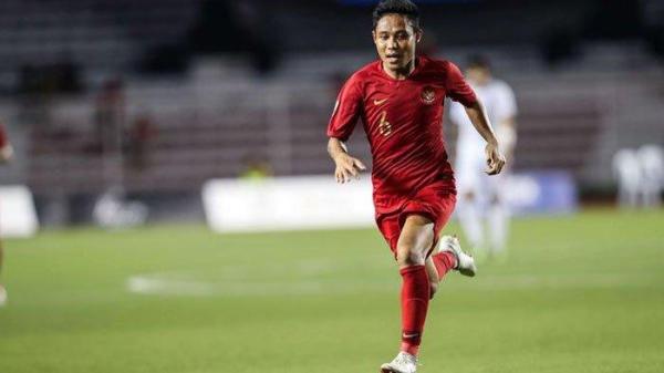 Pemain Timnas U-23 Indonesia, Evan Dimas, beraksi saat melawan pemain Timnas Myanmar dalam pertandingan semifinal SEA Games 2019 di Stadion Rizal Memorial, Manila, Filipina, Sabtu (7/12/2019). Timnas Indonesia menang 4-2 dari Myanmar.
