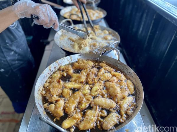 Pisang goreng waras