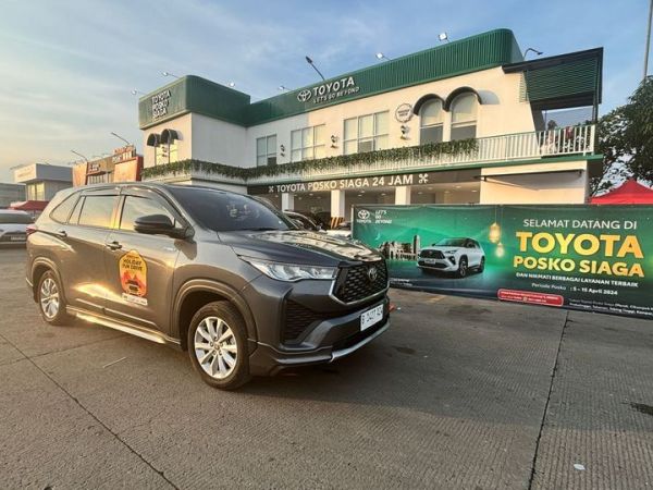 Toyota Innova Zenix V Hybrid mampir ke Toyota Posko Siaga