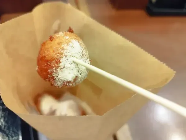 Unik! Kreasi Donat Mie Udon, Jajanan Terbaru di Jepang