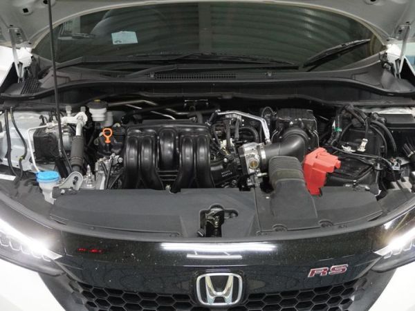 Begini cara cabut aki mobil yang benar saat ditinggal libur Nataru.