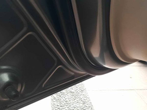 Ilustrasi karet pintu Honda Brio
