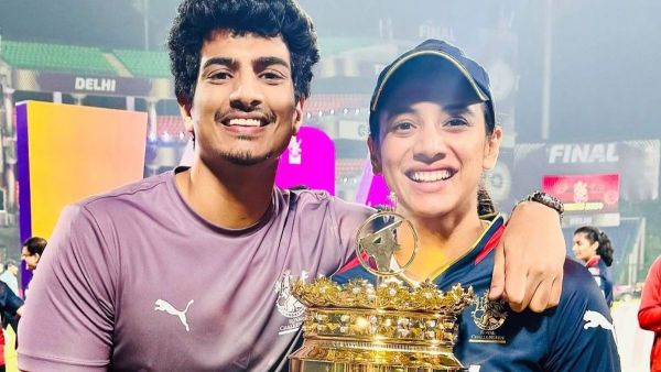 It's confirmed, Smriti Mandhana is dating this big Bollywood singer 2 Smriti Mandhana
