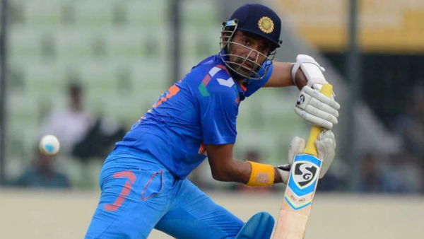 Yuvraj and Raina flopped, then a storm named Uthappa came, India beat England in a thrilling match 2