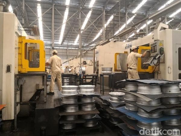 Di bawah PT Chemco Harapan Nusantara, Manufacturer of Brake System & Alumunium Parts, Nissin sudah diproduksi di Indonesia sejak 1989, di Karawang Timur Jawa Barat, setelah melakukan join future dengan Nissin Kogyo Co., Ltd.