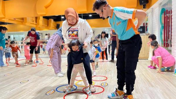 RockStar Academy yang merupakan akademi olahraga dan seni pertunjukan pra-sekolah