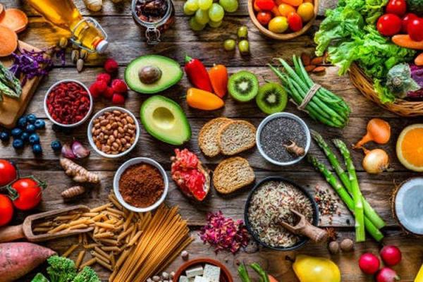 ilustrasi makanan sehat yang boleh dikonsumsi penderita asam urat