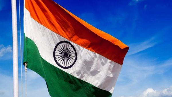 In India-Zimbabwe match, this Indian himself insulted the Indian national flag, urinated in it, VIDEO viral 2